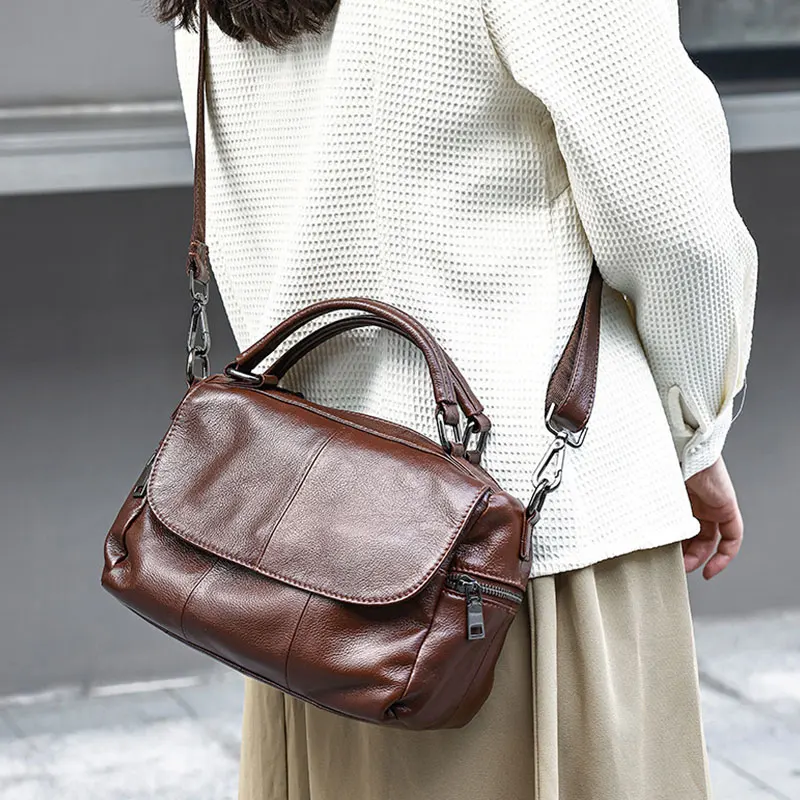 Genuine Leather Women's Bag New Luxury Crossbody Messenger Bags Women Cowhide Vintage Shoulder Bag High Quality Female Handbag
Genuine Leather Women's Bag New Luxury Crossbody Messenger Bags Women Cowhide Vintage Shoulder Bag High Quality Female Handbag