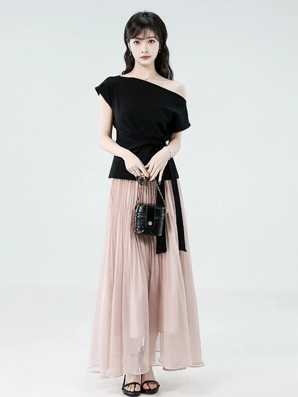 Elegant Chic Women's Summer Fashion Set with Lace Skirt And Off-Shoulder Top Slimming Design Sensation Small Audience Two-Pie...
Elegant Chic Women's Summer Fashion Set with Lace Skirt And Off-Shoulder Top Slimming Design Sensation Small Audience Two-Pie...