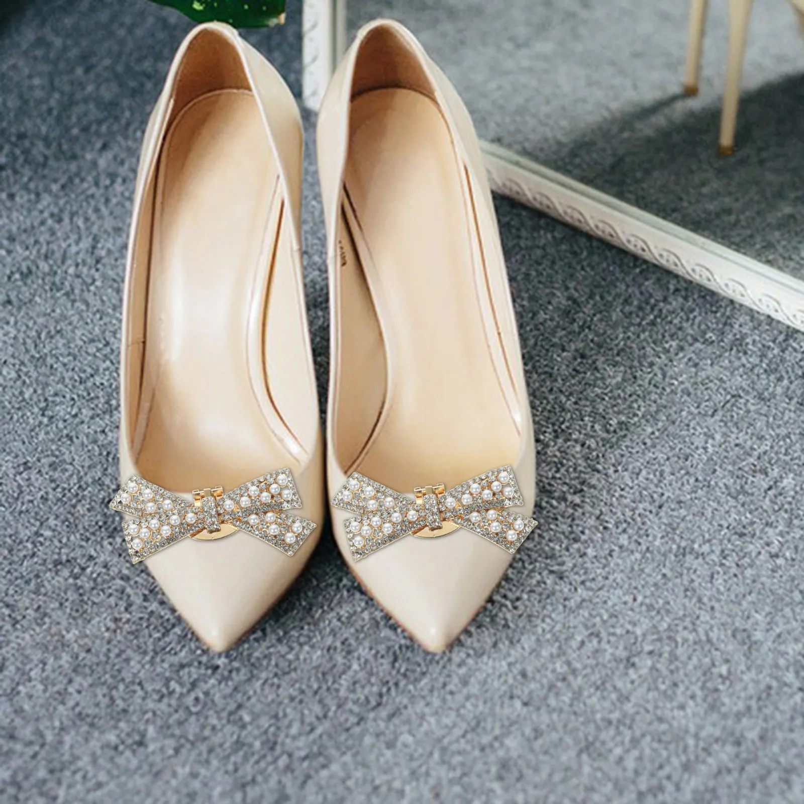 Пара декоративных клипсов-бантов для обуви, свадебные аксессуары для туфель, босоножек и балеток для женщин
Пара декоративных клипсов-бантов для обуви, свадебные аксессуары для туфель, босоножек и балеток для женщин