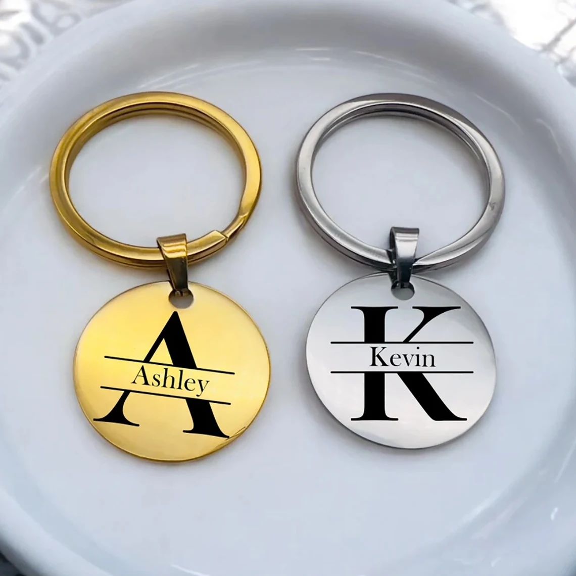 Круглый брелок на заказ, подарок для папы, мужа, парня, выгравированное имя, первоначальный сувенирный брелок из нержавеющей стали, дропшиппинг
Круглый брелок на заказ, подарок для папы, мужа, парня, выгравированное имя, первоначальный сувенирный брелок из нержавеющей стали, дропшиппинг