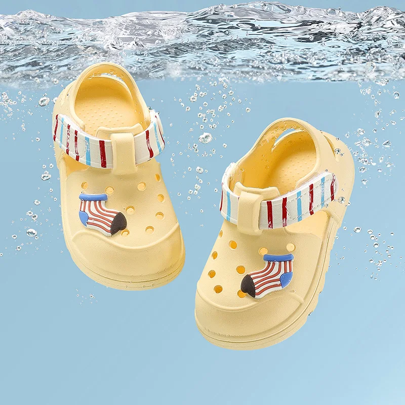 Cheerful Mario Summer Cute Outdoor Sandals for Kids Walking and Travel
Cheerful Mario Summer Cute Outdoor Sandals for Kids Walking and Travel