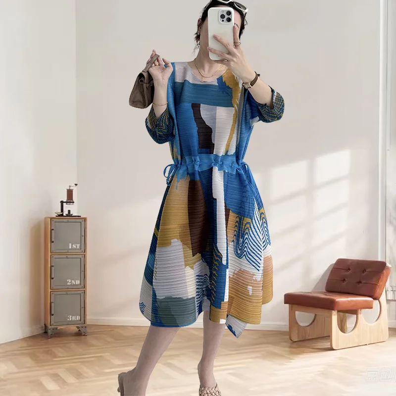 Miyake Pleated Dress 2025 Spring and Summer New Printing Fold Dress Women Casual Loose Thin Big Yards Pleat Mid-length Skirt
Miyake Pleated Dress 2025 Spring and Summer New Printing Fold Dress Women Casual Loose Thin Big Yards Pleat Mid-length Skirt