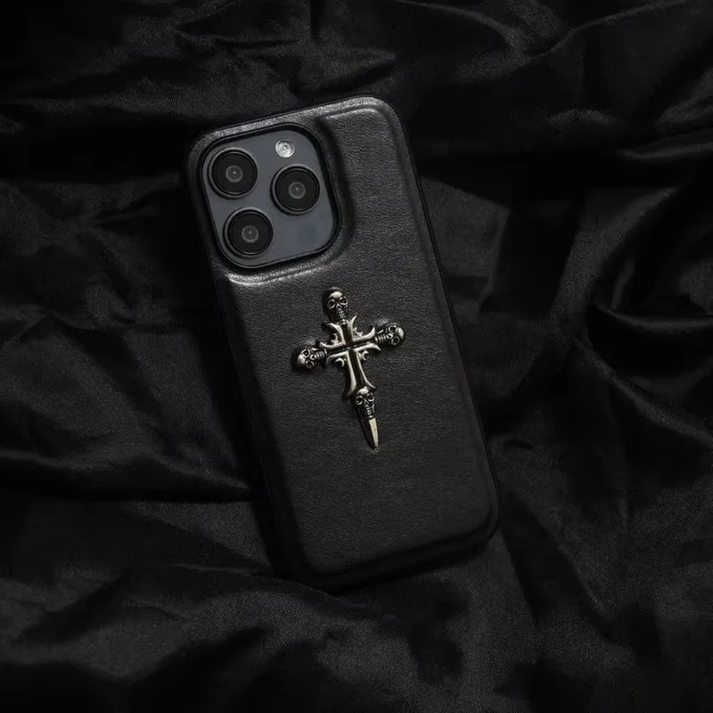 Кожаный чехол для iPhone с готическим черепом и крестами, чехлы для телефонов с защитой от падения для Iphone 16, 15, 14, 13, 12, 11, защитный чехол для телефона в стиле темный панк
Кожаный чехол для iPhone с готическим черепом и крестами, чехлы для телефонов с защитой от падения для Iphone 16, 15, 14, 13, 12, 11, защитный чехол для телефона в стиле темный панк