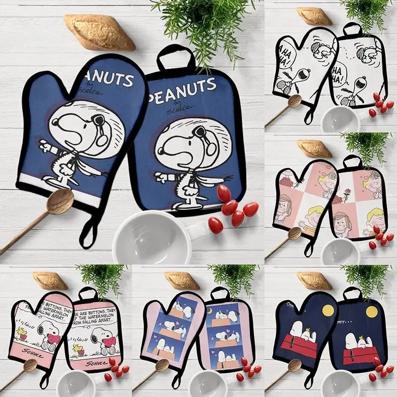 Теплые Нескользящие перчатки Snoopy с мультяшным рисунком, набор теплоизоляционных ковриков для дома, кухни, инструменты для выпечки с высокой термостойкостью
Теплые Нескользящие перчатки Snoopy с мультяшным рисунком, набор теплоизоляционных ковриков для дома, кухни, инструменты для выпечки с высокой термостойкостью