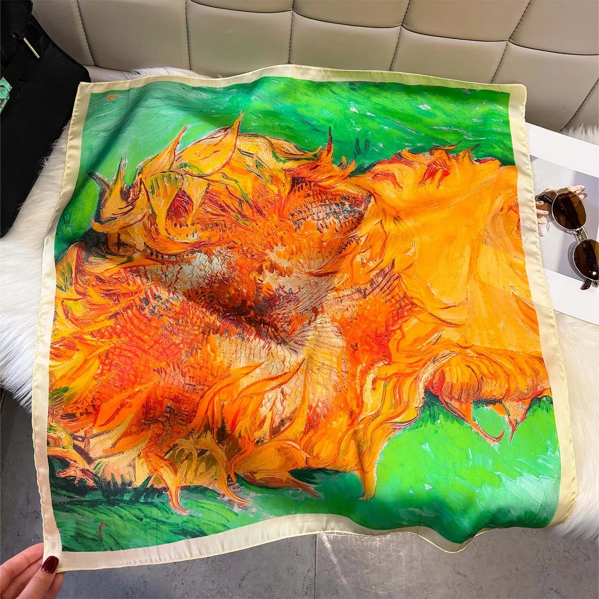Vintage 65*65cm Silk Scarf Women Fashion Print Square Foulard Bandana Neckerchief Headkerchief Hijab Neck Hair Tie Satin Ribbon
Vintage 65*65cm Silk Scarf Women Fashion Print Square Foulard Bandana Neckerchief Headkerchief Hijab Neck Hair Tie Satin Ribbon