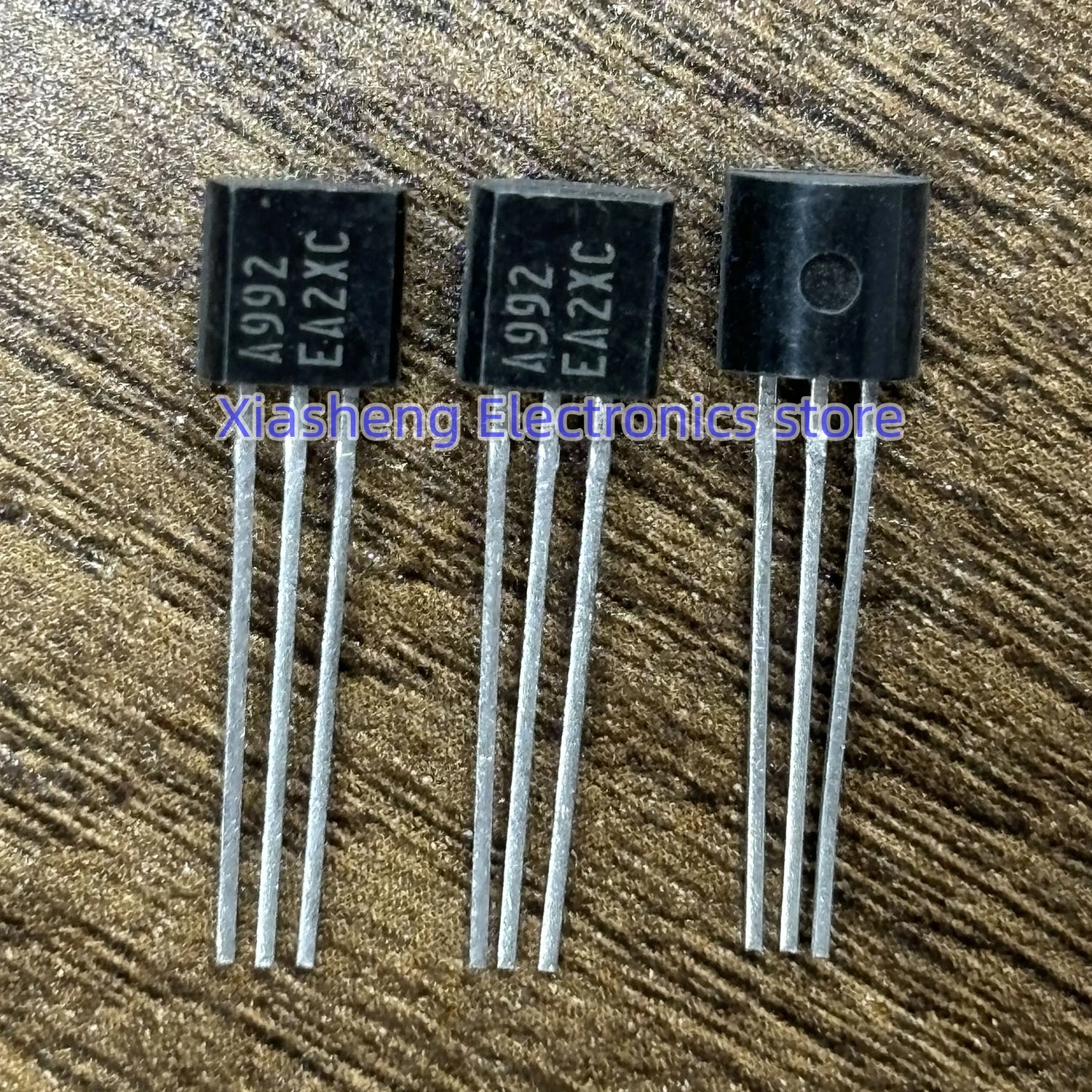 New Original 20Pcs 2SA992E A992E TO-92 Audio Amplifier Transistor In Stock Good Quality
New Original 20Pcs 2SA992E A992E TO-92 Audio Amplifier Transistor In Stock Good Quality