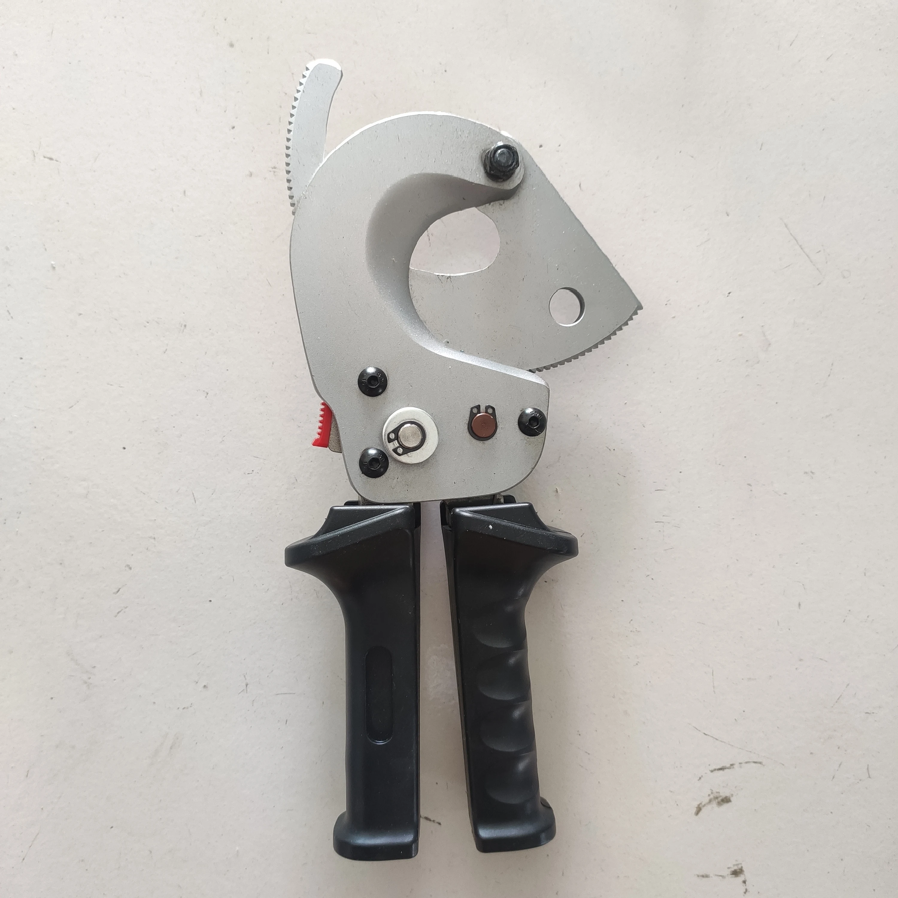 500mm² Electrician Scissors Wire Cutters Ratchet Cable Cutting Telescopic Copper Aluminum Cables Professional Electrician Tools
500mm² Electrician Scissors Wire Cutters Ratchet Cable Cutting Telescopic Copper Aluminum Cables Professional Electrician Tools