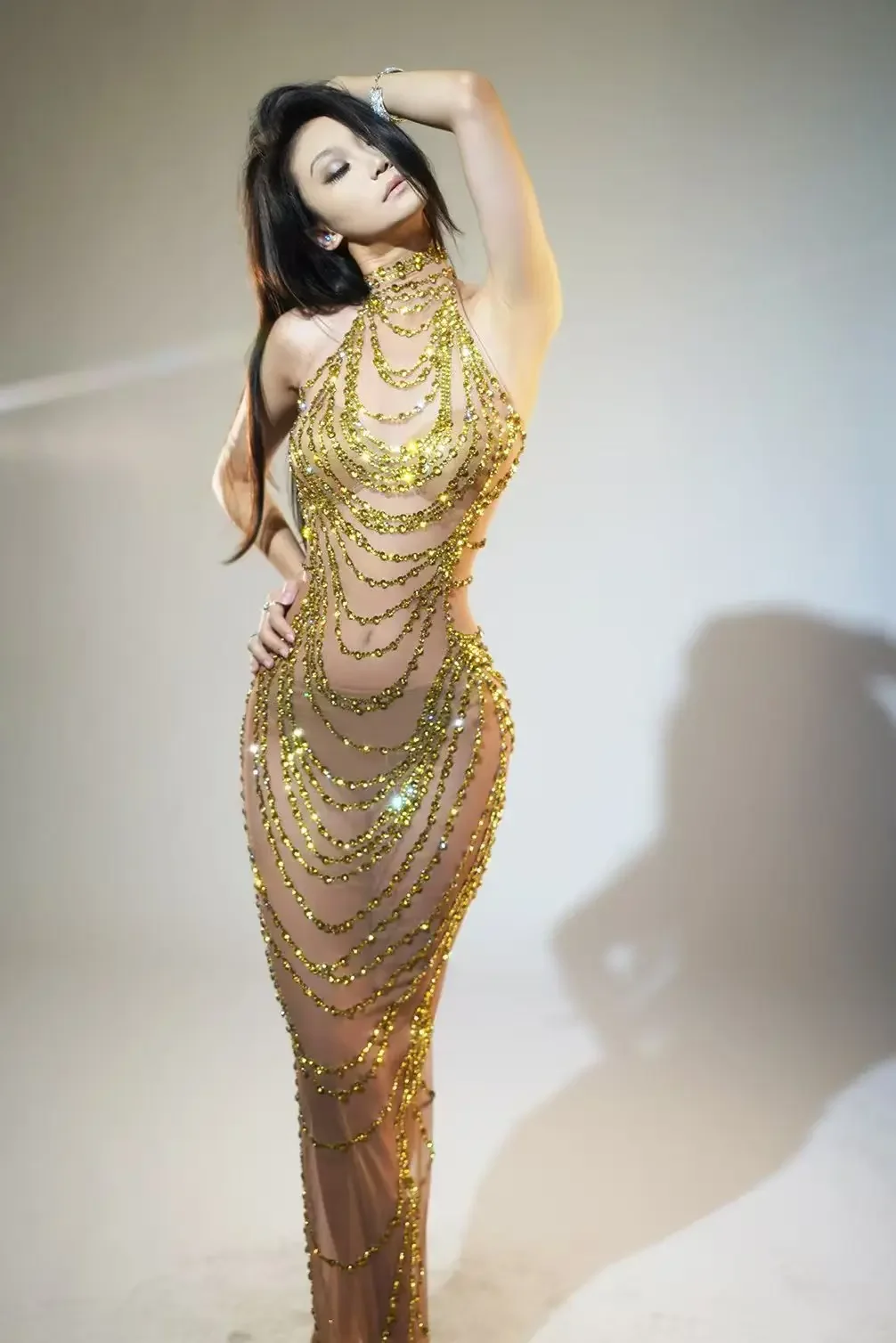 Women Birthday Party Gown Stage Singer Performance Show Costume Sexy Luxury Sparkly Gold Rhinestone Transparent Mesh Long Dress
Women Birthday Party Gown Stage Singer Performance Show Costume Sexy Luxury Sparkly Gold Rhinestone Transparent Mesh Long Dress