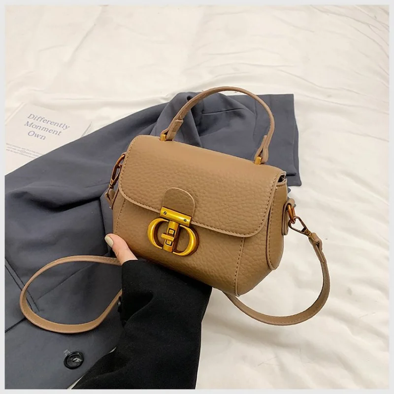 Трансформируемая трехсторонняя сумка через плечо для женщин, кожаный кошелек премиум-класса со съемным ремешком, функциональная повседневная сумка
Трансформируемая трехсторонняя сумка через плечо для женщин, кожаный кошелек премиум-класса со съемным ремешком, функциональная повседневная сумка