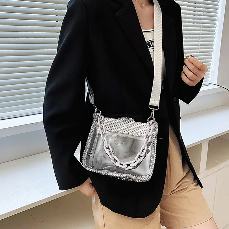PVC Transparent Single Shoulder Chain Portable Messenger Bags Small Square Satchel Bag Girls Gift Clear Crossbody Bag for Women
PVC Transparent Single Shoulder Chain Portable Messenger Bags Small Square Satchel Bag Girls Gift Clear Crossbody Bag for Women