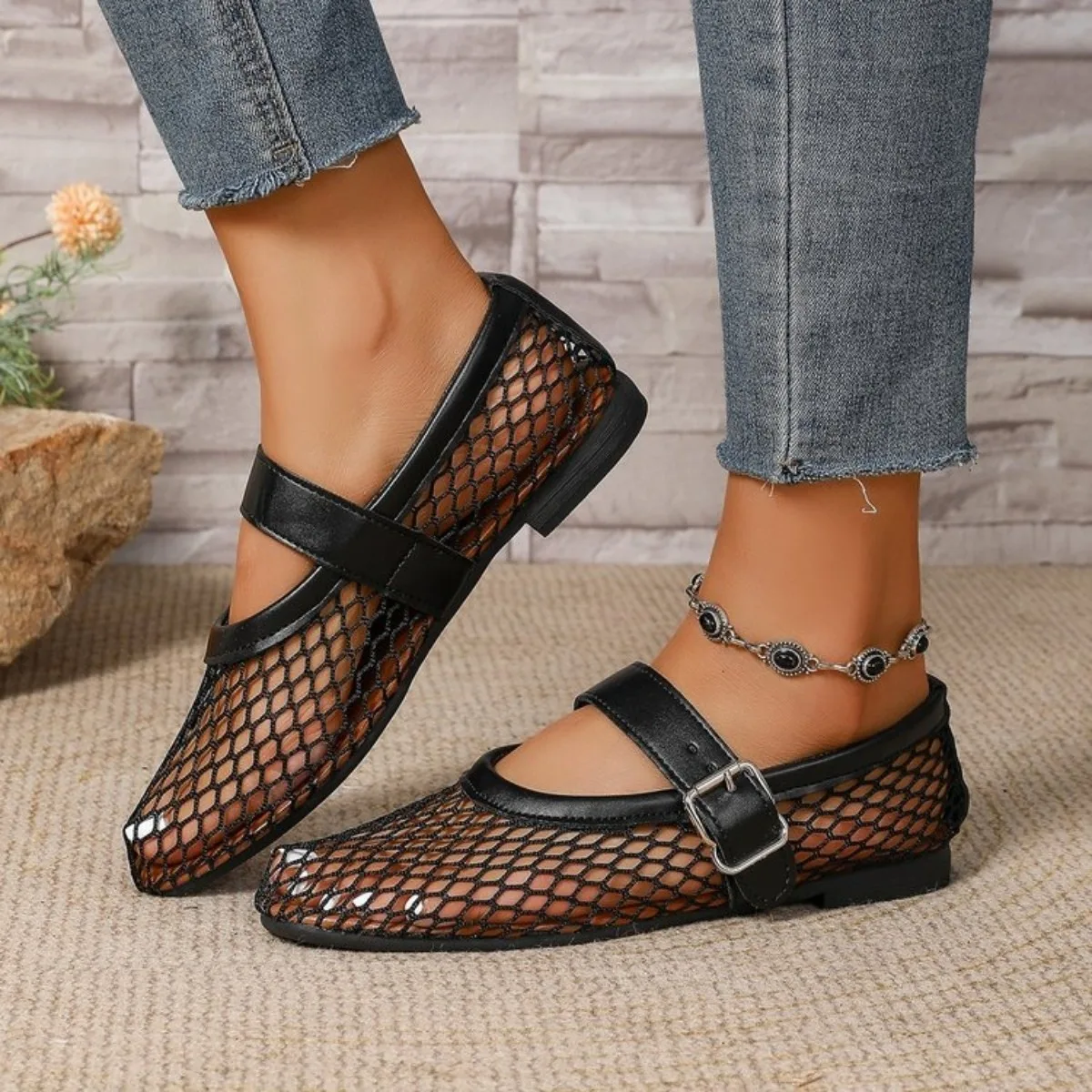 *Summer Round Toe Lightweight Comfortable Breathable Flat Shoes For Women New Casual Shallow Mouth Sports Mesh Women's Sandals
*Summer Round Toe Lightweight Comfortable Breathable Flat Shoes For Women New Casual Shallow Mouth Sports Mesh Women's Sandals