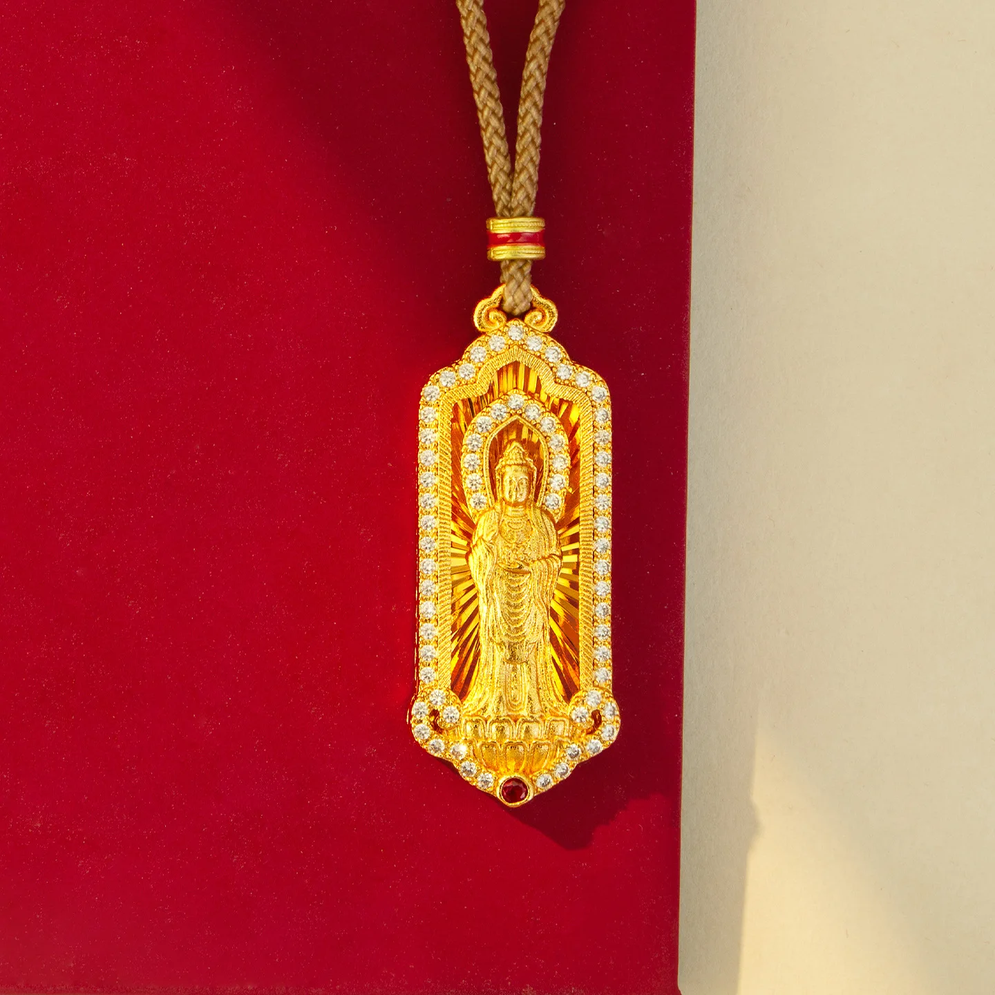 Роскошный золотой магазин 9999, 24-каратное настоящее золото, керамическое ожерелье с бриллиантами Putuo Guanyin, женское изысканное ретро-цепочка на ключицу
Роскошный золотой магазин 9999, 24-каратное настоящее золото, керамическое ожерелье с бриллиантами Putuo Guanyin, женское изысканное ретро-цепочка на ключицу