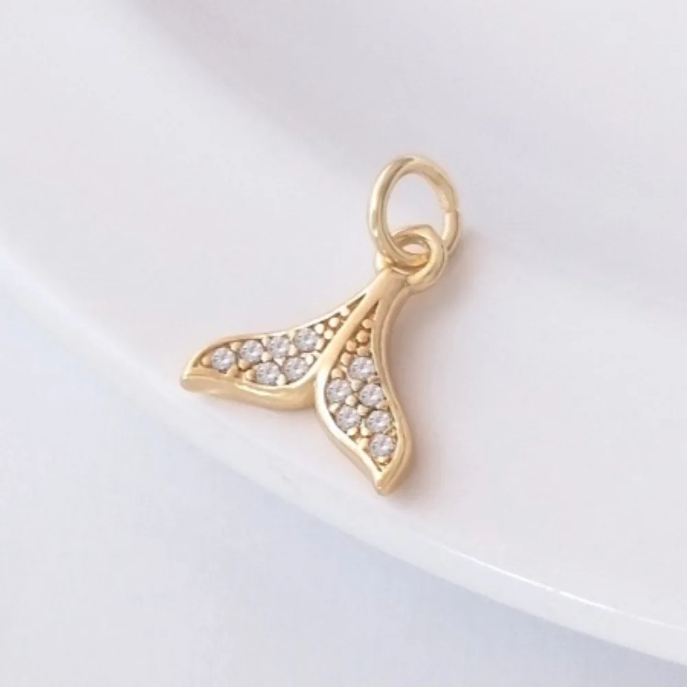 1 шт. медные подвески 14 К золотого цвета микро циркон маленький кулон в виде рыбьего хвоста кулон с хвостом русалки DIY браслет ювелирные изделия кулон
1 шт. медные подвески 14 К золотого цвета микро циркон маленький кулон в виде рыбьего хвоста кулон с хвостом русалки DIY браслет ювелирные изделия кулон