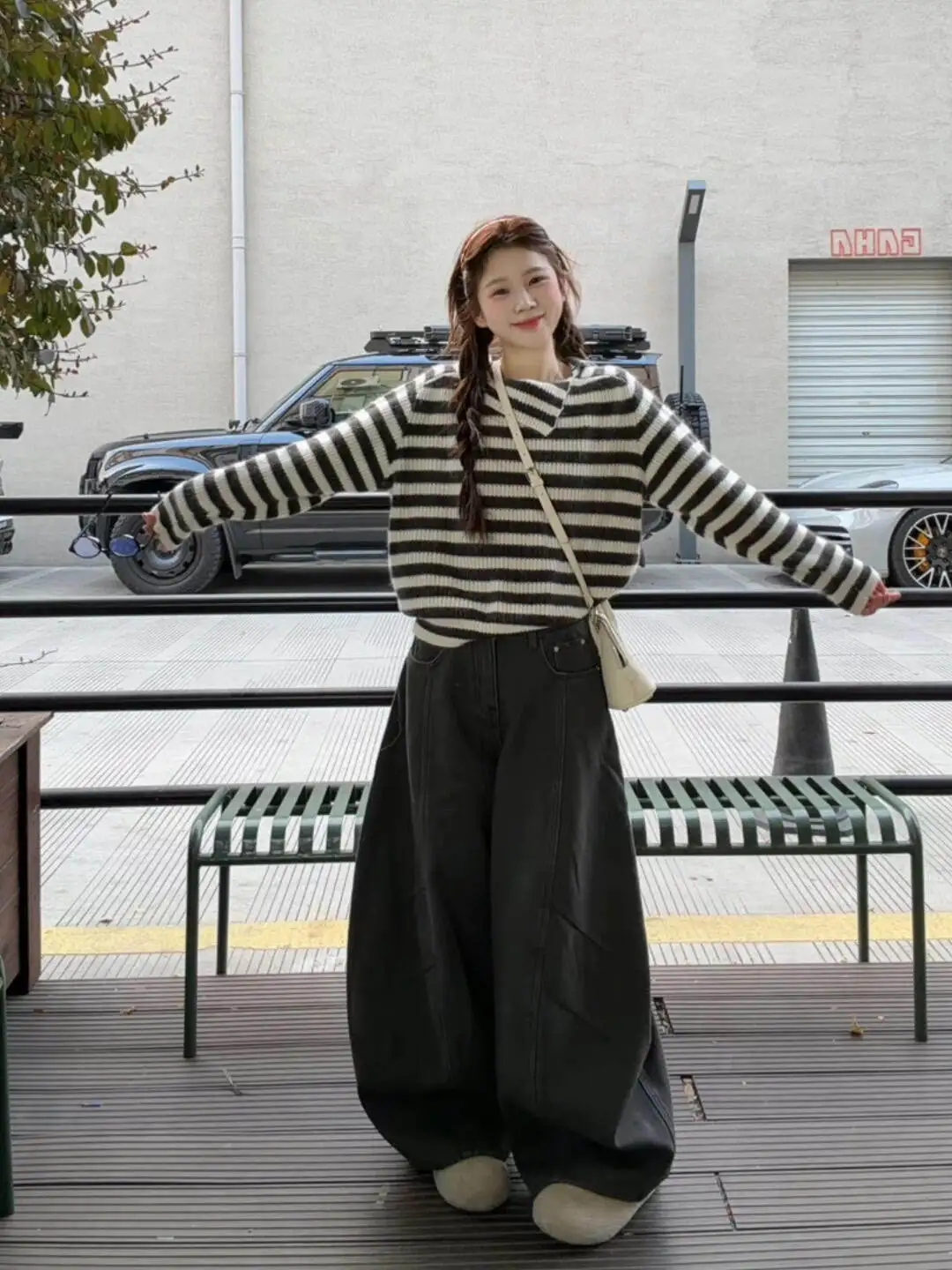 Корейский женский весенний комплект: свитер с воротником в полоску и широкие брюки, свободный крой, полиэстер, длинный рукав
Корейский женский весенний комплект: свитер с воротником в полоску и широкие брюки, свободный крой, полиэстер, длинный рукав