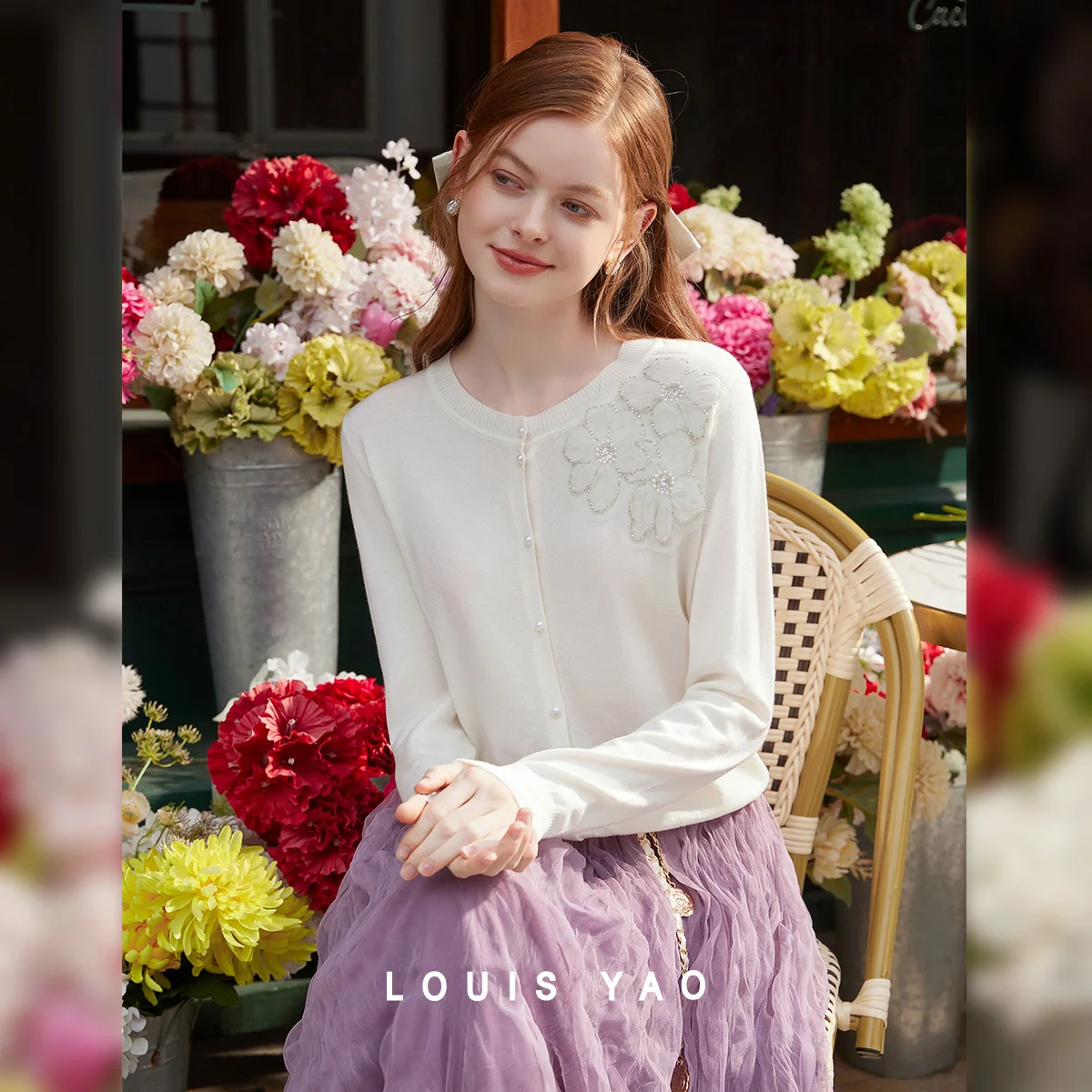 LOUIS YAO Floral Embellished Sweater 2026 Spring Knitted Slightly Stretchy Cardigan Outer Wear Regular Fit Women's Knitwear
LOUIS YAO Floral Embellished Sweater 2026 Spring Knitted Slightly Stretchy Cardigan Outer Wear Regular Fit Women's Knitwear