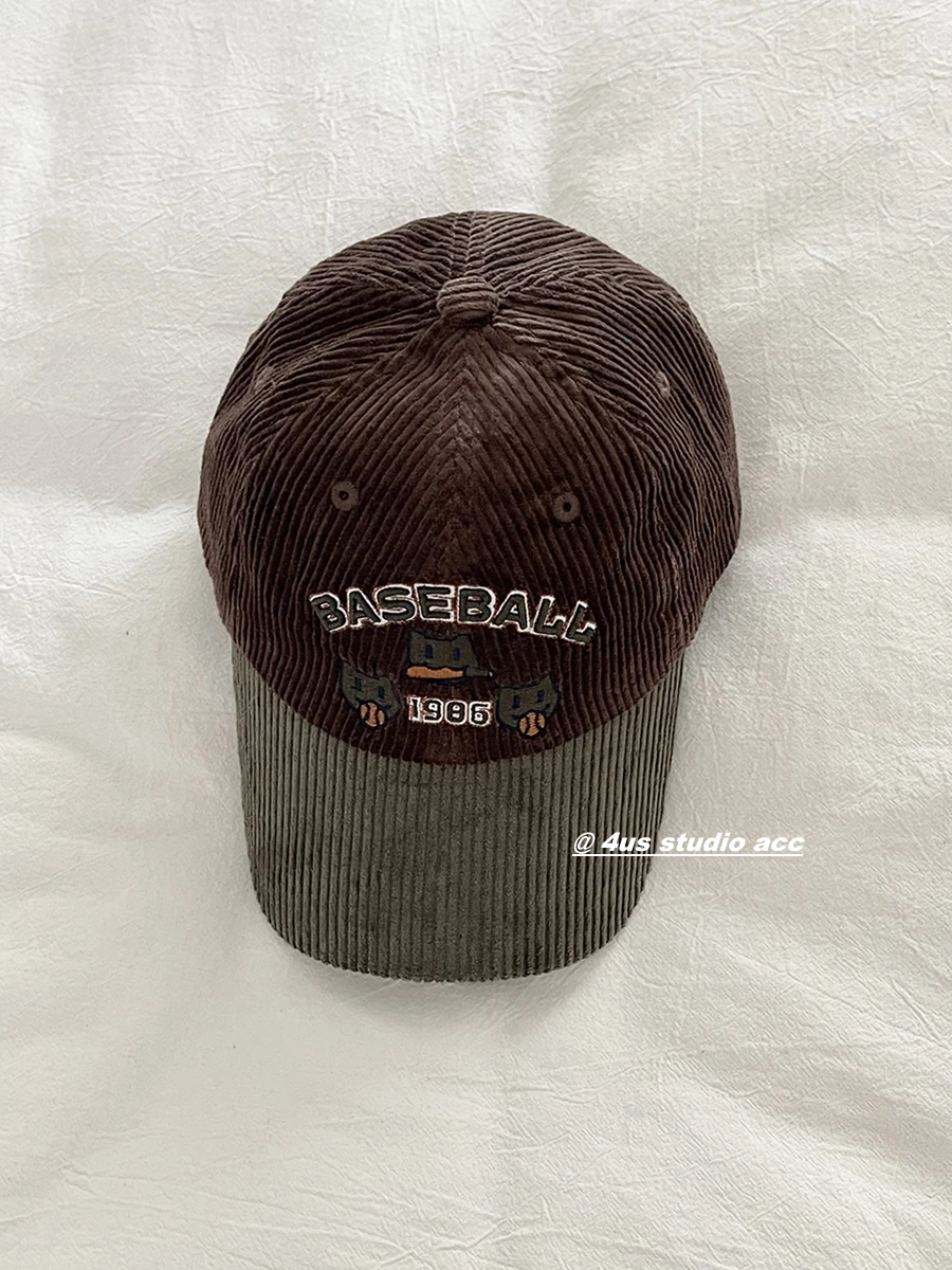 Autumn new retro color matching embroidered cap female Korean version couple versatile baseball cap male face small
Autumn new retro color matching embroidered cap female Korean version couple versatile baseball cap male face small