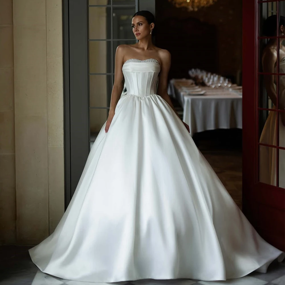 Gorgeous Strapless Wedding Dress with Pleat Satin A-Line Floor Length Modern Bride Customized Sexy Backless Lace Up Gowns
Gorgeous Strapless Wedding Dress with Pleat Satin A-Line Floor Length Modern Bride Customized Sexy Backless Lace Up Gowns