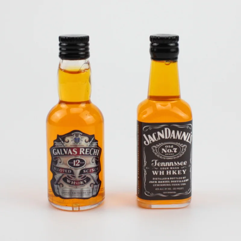 Simulated Mini Bottle for Men's Father's Day Whiskey and Foreign Wine ornament, Card Discipline, Birthday Cake, Baking Decoratio
Simulated Mini Bottle for Men's Father's Day Whiskey and Foreign Wine ornament, Card Discipline, Birthday Cake, Baking Decoratio