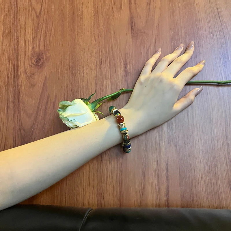 Tibetan Multi-Treasure Eye Of Heaven, Tiger Tooth , Glass , Yak Bone, Chalcedony, Turquoise, Copper Bead, Ethnic Style
Tibetan Multi-Treasure Eye Of Heaven, Tiger Tooth , Glass , Yak Bone, Chalcedony, Turquoise, Copper Bead, Ethnic Style