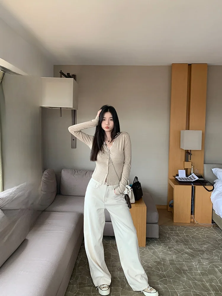 YOKLASS однотонные прямые джинсовые брюки с завышенной талией, осенние новые свободные брюки для похудения, повседневные широкие длинные брюки
YOKLASS однотонные прямые джинсовые брюки с завышенной талией, осенние новые свободные брюки для похудения, повседневные широкие длинные брюки