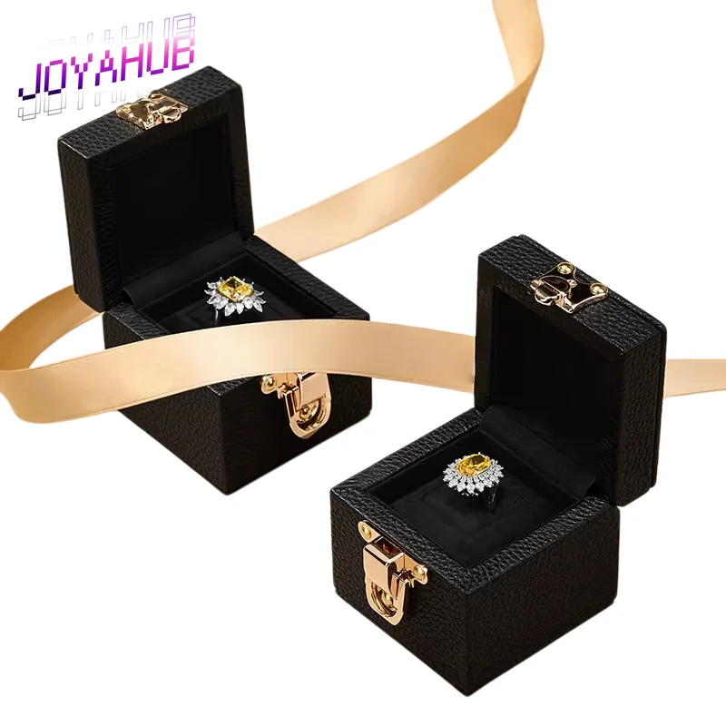 Customized LOGO Luxury Leather Ring Box Jewelry Packaging Litchi Pattern/crocodile Texture Wedding Proposal Diamond Ring Box OEM
Customized LOGO Luxury Leather Ring Box Jewelry Packaging Litchi Pattern/crocodile Texture Wedding Proposal Diamond Ring Box OEM