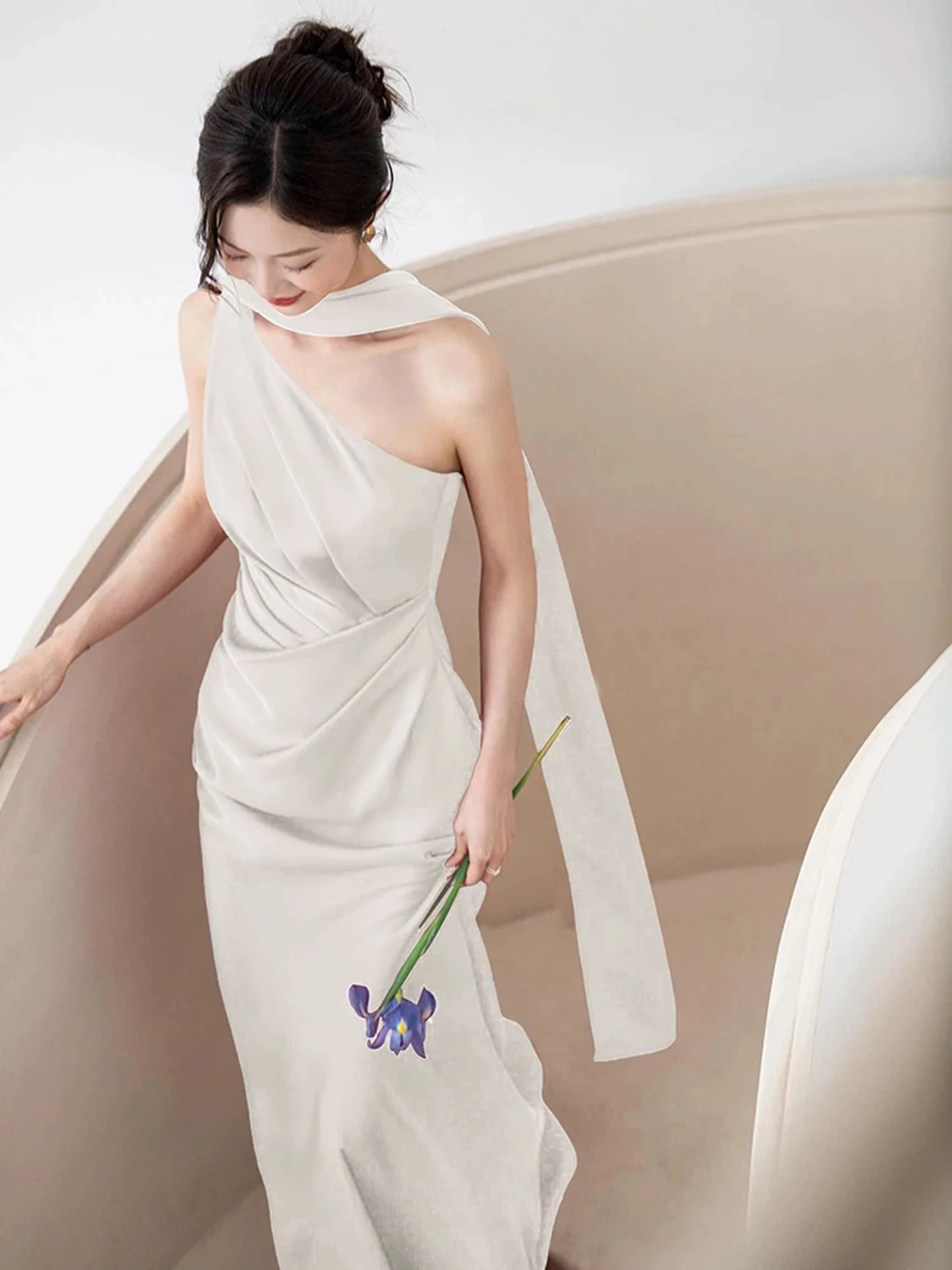 Ele White Satin Morning Robe Single oulder Wedding Dr for Bride Luxury Sensation Dry Cleaning Only Suitable for Wedding
Ele White Satin Morning Robe Single oulder Wedding Dr for Bride Luxury Sensation Dry Cleaning Only Suitable for Wedding