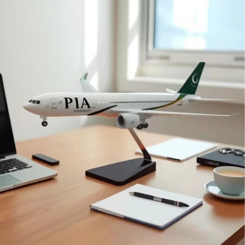 47 см B777 Пакистанская авиакомпания 777 модель самолета с огнями и колесами, основание из смолы, литая под давлением модель, подарок для любителей авиации
47 см B777 Пакистанская авиакомпания 777 модель самолета с огнями и колесами, основание из смолы, литая под давлением модель, подарок для любителей авиации