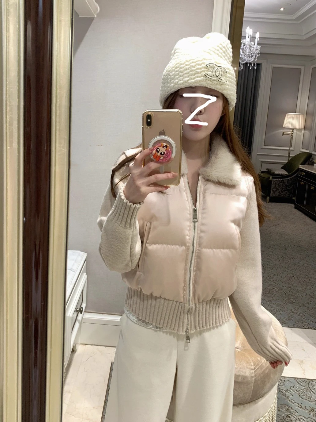 Корейское светло-розовое вязаное лоскутное женское хлопковое пальто с меховым воротником, зимнее новое модное теплое женское пальто, длинное свековое пальто на молнии
Корейское светло-розовое вязаное лоскутное женское хлопковое пальто с меховым воротником, зимнее новое модное теплое женское пальто, длинное свековое пальто на молнии