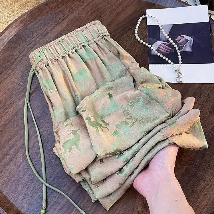 Новые модные прямые женские брюки с высокой талией и принтом в китайском стиле XQ92
Новые модные прямые женские брюки с высокой талией и принтом в китайском стиле XQ92