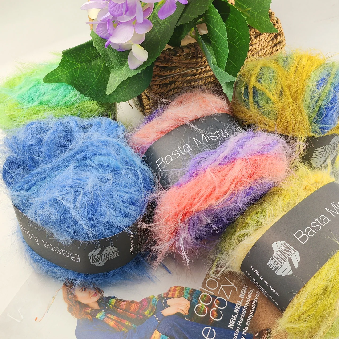 Lana Grossa Hand Knitted Wool Yarn LANA SSA BastSTA Merino Wool Sweater Scarf Yarn Winter Collection 2025
Lana Grossa Hand Knitted Wool Yarn LANA SSA BastSTA Merino Wool Sweater Scarf Yarn Winter Collection 2025