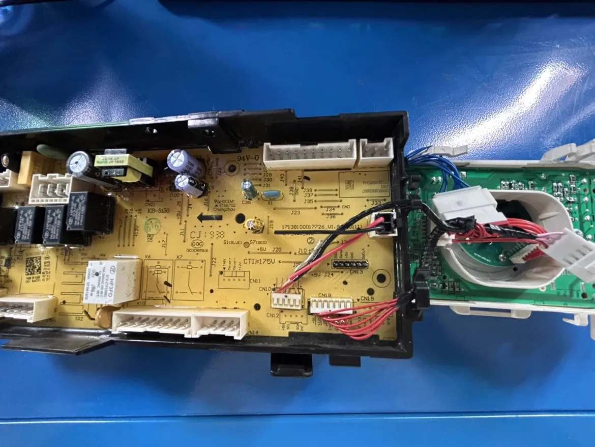 MD100VT717WDY517138100015416 test ok circuit board motherboard
MD100VT717WDY517138100015416 test ok circuit board motherboard