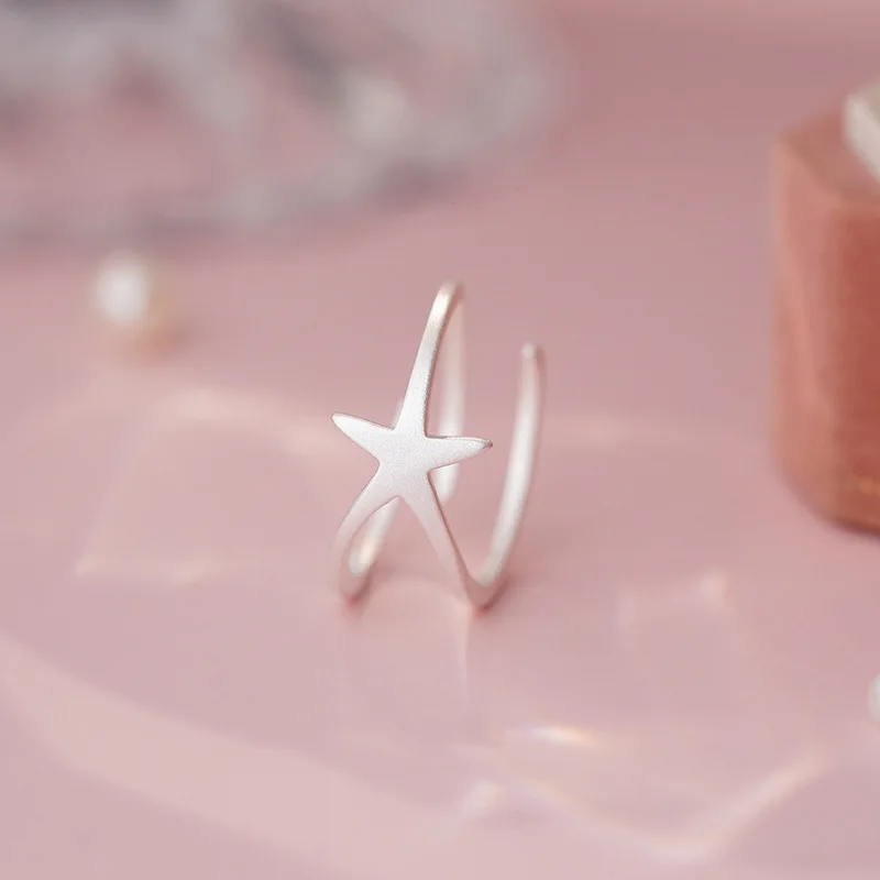 Кольцо BR S925 из стерлингового серебра с уникальным дизайном в виде звезды для женщин, минималистичное, роскошное, для повседневной носки, регулируемое, открытое.
Кольцо BR S925 из стерлингового серебра с уникальным дизайном в виде звезды для женщин, минималистичное, роскошное, для повседневной носки, регулируемое, открытое.