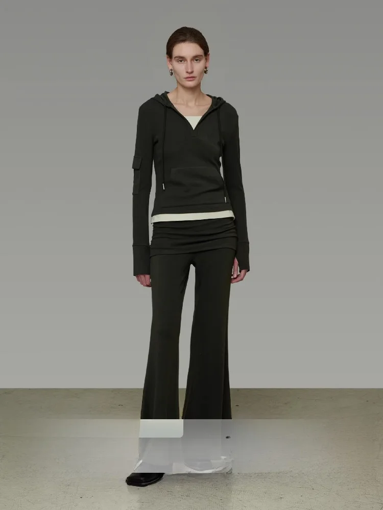 Unspoken Casual Hat Design Spring 2026 New Two-Piece Set Long Sve V-Ne Breathable High Waist Pants Faionable Ensemble
Unspoken Casual Hat Design Spring 2026 New Two-Piece Set Long Sve V-Ne Breathable High Waist Pants Faionable Ensemble