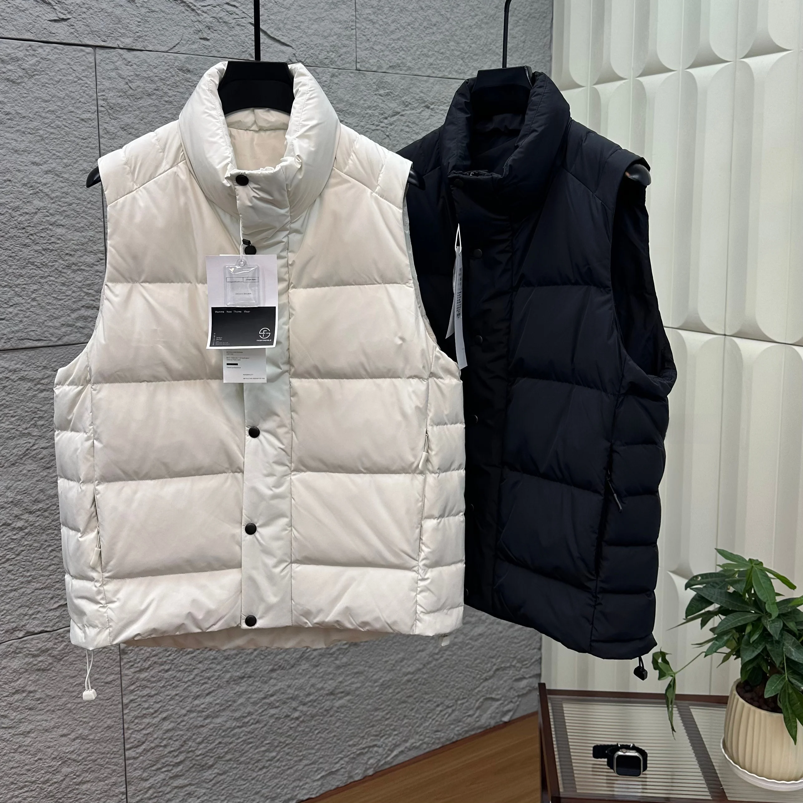 Warmth ex Svel Stand Collar down Vest Faionable Loose Fit Youth Zipper Closure Color Autumn Winter Jaet
Warmth ex Svel Stand Collar down Vest Faionable Loose Fit Youth Zipper Closure Color Autumn Winter Jaet