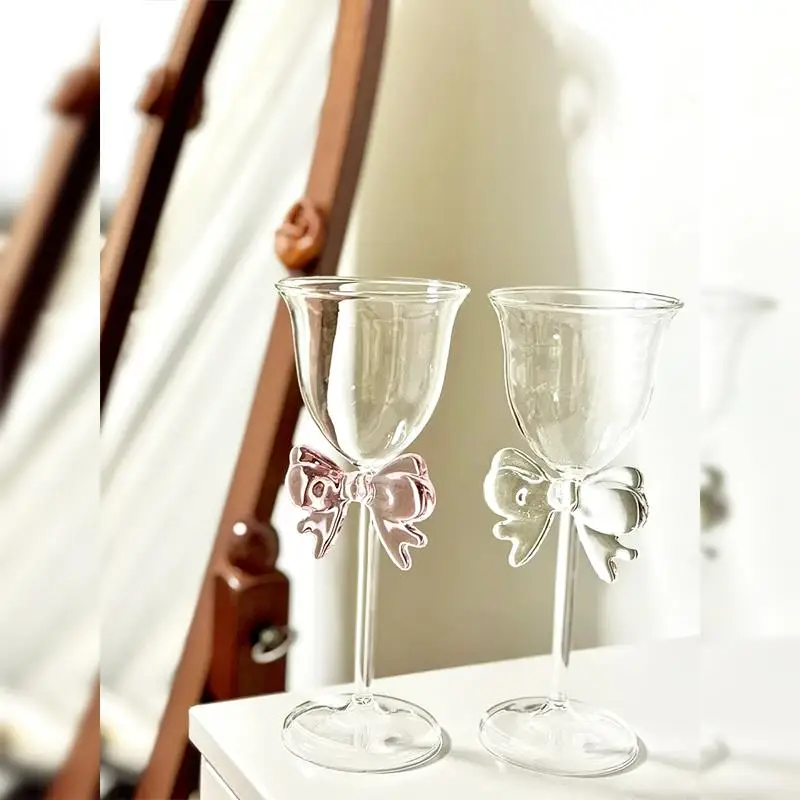 Transparent Knot Highball Glass Pink Stemware Water Cup Elegant Sensation Toasting Cup Irregular Shape
Transparent Knot Highball Glass Pink Stemware Water Cup Elegant Sensation Toasting Cup Irregular Shape
