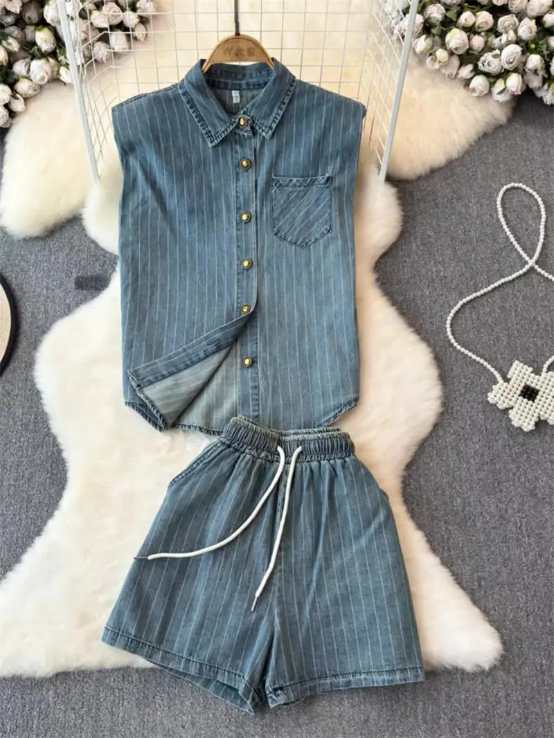 Summer Outfit Women's 2024 Fashionable Korean Denim Two-Piece Set Sleeveless Tops And Shorts Jeans Suits k1184
Summer Outfit Women's 2024 Fashionable Korean Denim Two-Piece Set Sleeveless Tops And Shorts Jeans Suits k1184