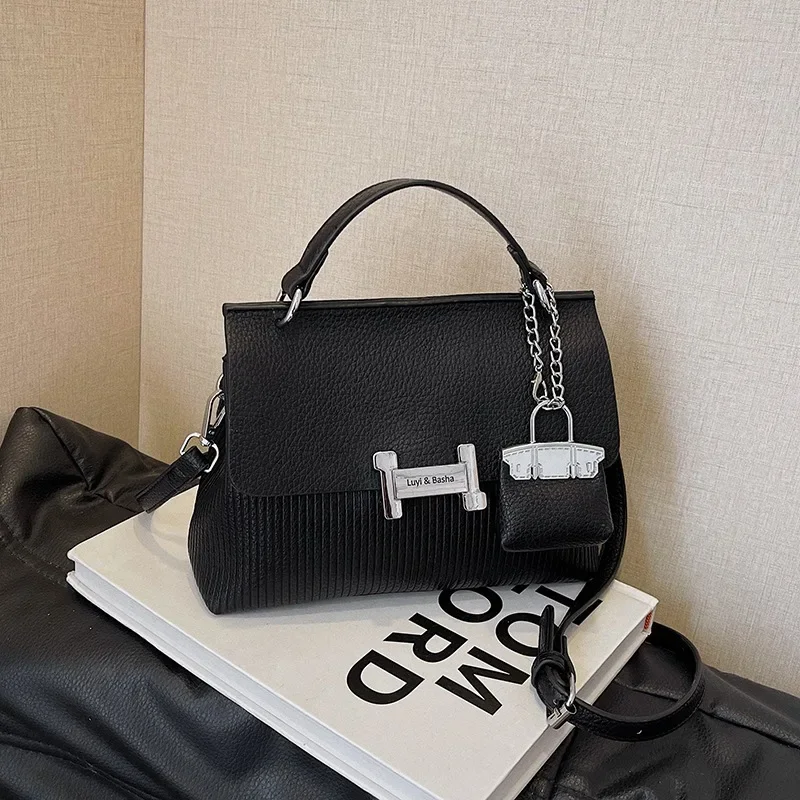 2025 Crossbody Bag for Women Stylish Top Handle Shoulder Purse, Versatile Niche Designer Bag for Office Travel Everyday
2025 Crossbody Bag for Women Stylish Top Handle Shoulder Purse, Versatile Niche Designer Bag for Office Travel Everyday