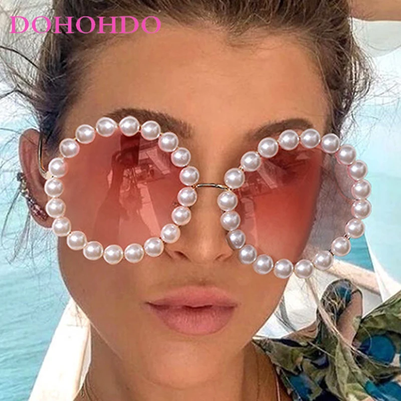 Trend Brand Designer Metal Round Pearl Decorative Sunglasses Men Women Fashion Luxury Outdoor Sand Beach Travel Sunglasses UV400
Trend Brand Designer Metal Round Pearl Decorative Sunglasses Men Women Fashion Luxury Outdoor Sand Beach Travel Sunglasses UV400
