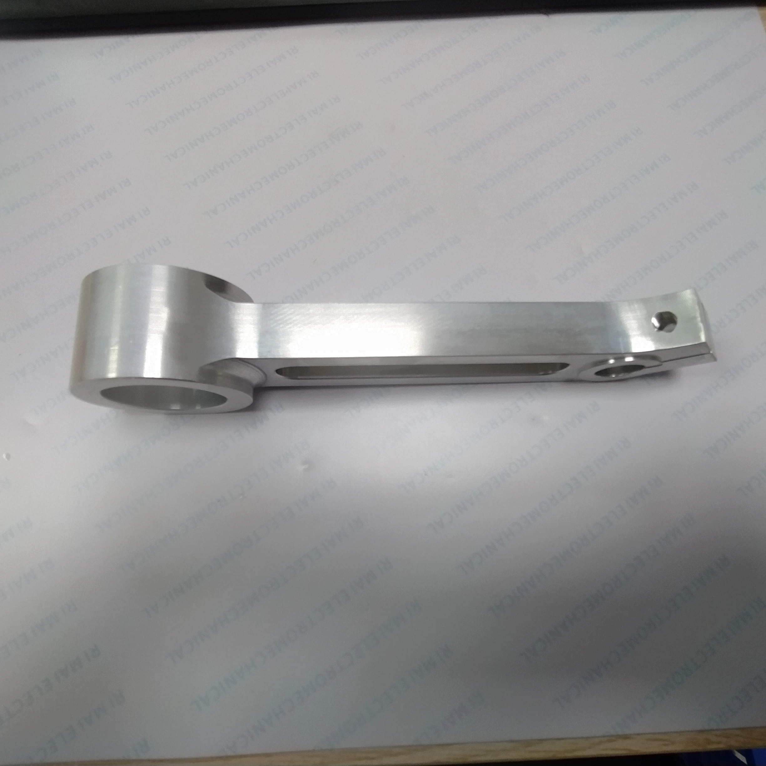 94150337 Mould Base Connecting Rod Suitable For Beverage Packaging Machinery Parts
94150337 Mould Base Connecting Rod Suitable For Beverage Packaging Machinery Parts