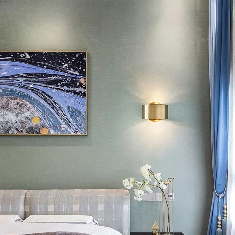 Modern Metal Wall Light Fixture Gold Lighting for Bedroom Bedside Living Room Corridor Hallway Sconce Lamp Luminaire Decoration
Modern Metal Wall Light Fixture Gold Lighting for Bedroom Bedside Living Room Corridor Hallway Sconce Lamp Luminaire Decoration