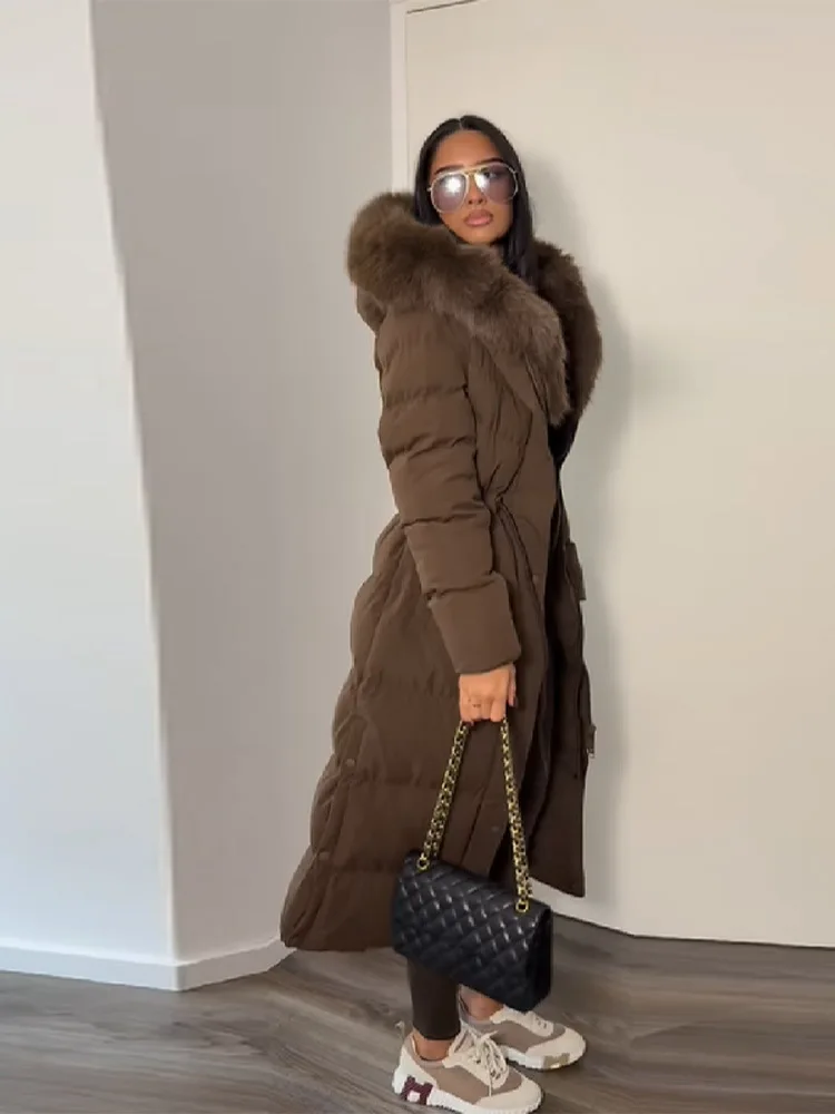 Модное женское стеганое пальто с капюшоном из искусственного меха, шикарная длинная куртка с длинными рукавами и карманами на молнии, 2025 г., зимняя женская стеганая верхняя одежда, уличная одежда
Модное женское стеганое пальто с капюшоном из искусственного меха, шикарная длинная куртка с длинными рукавами и карманами на молнии, 2025 г., зимняя женская стеганая верхняя одежда, уличная одежда