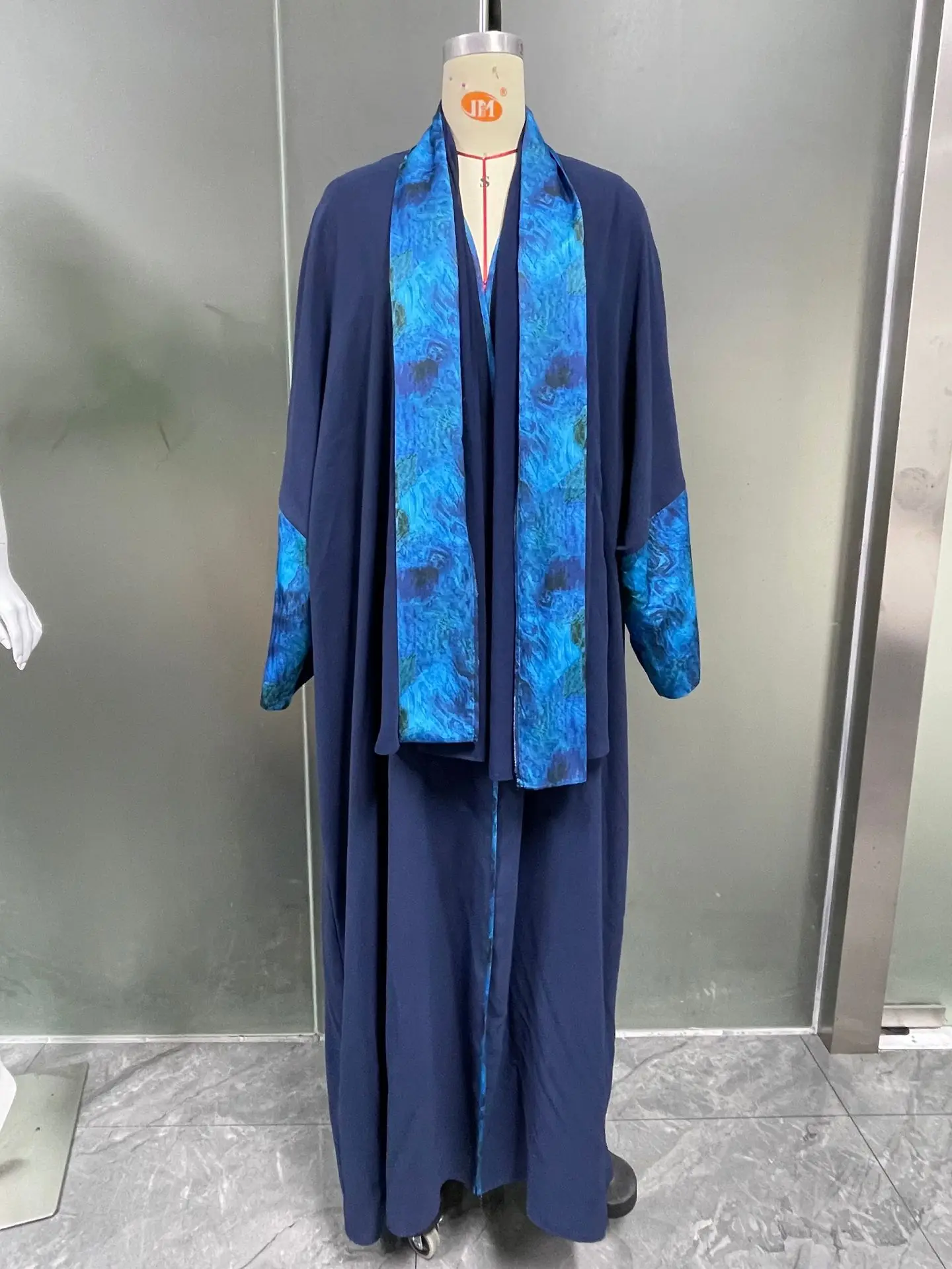 Elegant Muslim Women Hijab Open Abaya Kimono Long Maxi Dress Turkey Dubai Kaftan Eid Ramadan Islamic Arabic Gown Jalabiya Caftan
Elegant Muslim Women Hijab Open Abaya Kimono Long Maxi Dress Turkey Dubai Kaftan Eid Ramadan Islamic Arabic Gown Jalabiya Caftan