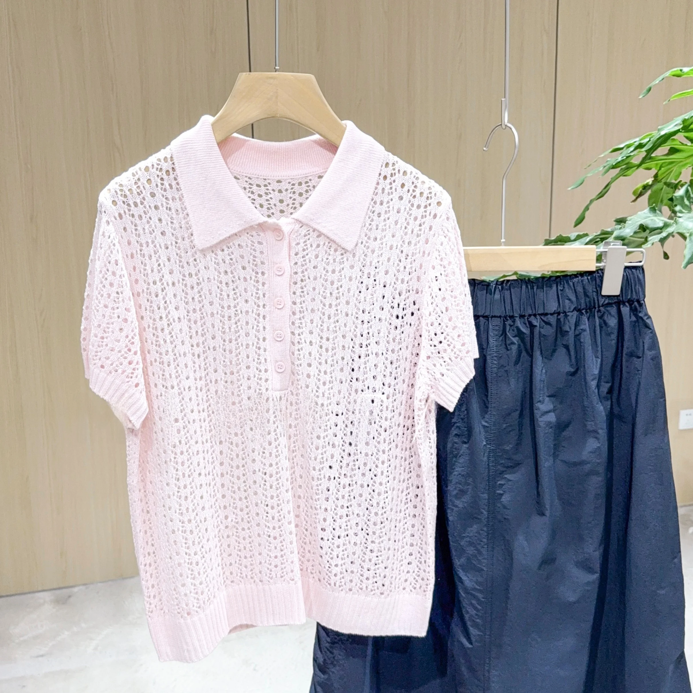 Mimifafa Linen Lyocell Summer Lightweight Breathable Hollow out Collar Knitted Sweater Women's Short Sleeve Pullover
Mimifafa Linen Lyocell Summer Lightweight Breathable Hollow out Collar Knitted Sweater Women's Short Sleeve Pullover