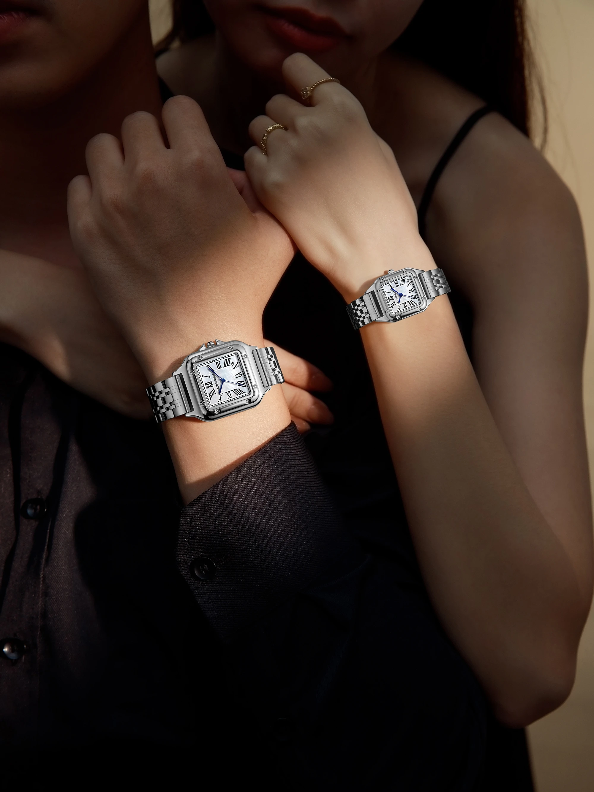 【DAYAND NIGHT】Luxury Couple's Watches: Fashionable Stainless Steel Quartz Timepieces for Men and Women.
【DAYAND NIGHT】Luxury Couple's Watches: Fashionable Stainless Steel Quartz Timepieces for Men and Women.