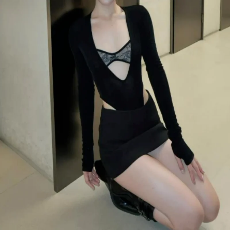 American Retro Bla Lace V-ne T-irt Women's Spring Pure Desire Sexy Hot Girl ows Body Long Sve One-piece Top
American Retro Bla Lace V-ne T-irt Women's Spring Pure Desire Sexy Hot Girl ows Body Long Sve One-piece Top