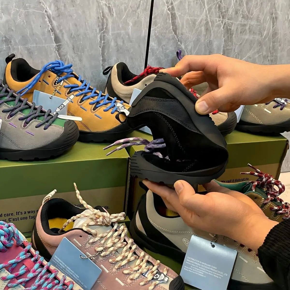 All-Season Breathable Comfortable Anti-Slip Outdoor Men's Athletic Shoes Climbing Shoes Men's Hiking Boots
All-Season Breathable Comfortable Anti-Slip Outdoor Men's Athletic Shoes Climbing Shoes Men's Hiking Boots