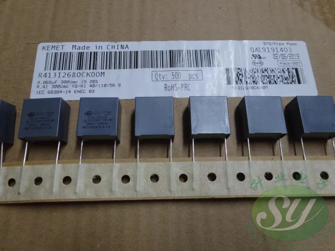 5 шт. AV R413I2680CK00M 0,068 мкФ/300 В переменного тока 68nf 683 новый пленочный конденсатор
5 шт. AV R413I2680CK00M 0,068 мкФ/300 В переменного тока 68nf 683 новый пленочный конденсатор