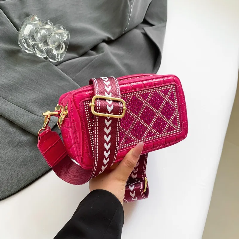 Модная женская сумка через плечо из натуральной кожи, многофункциональная дизайнерская сумка для вечеринок
Модная женская сумка через плечо из натуральной кожи, многофункциональная дизайнерская сумка для вечеринок