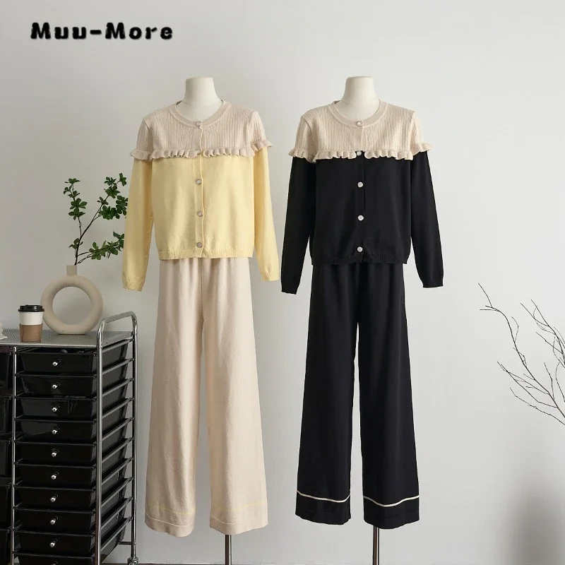 2023 Winter Chic Casual Patchwork Two-piece Set Women Round Neck Cardigans + Wide Leg Trousers Sets Elegant Pants Suits
2023 Winter Chic Casual Patchwork Two-piece Set Women Round Neck Cardigans + Wide Leg Trousers Sets Elegant Pants Suits
