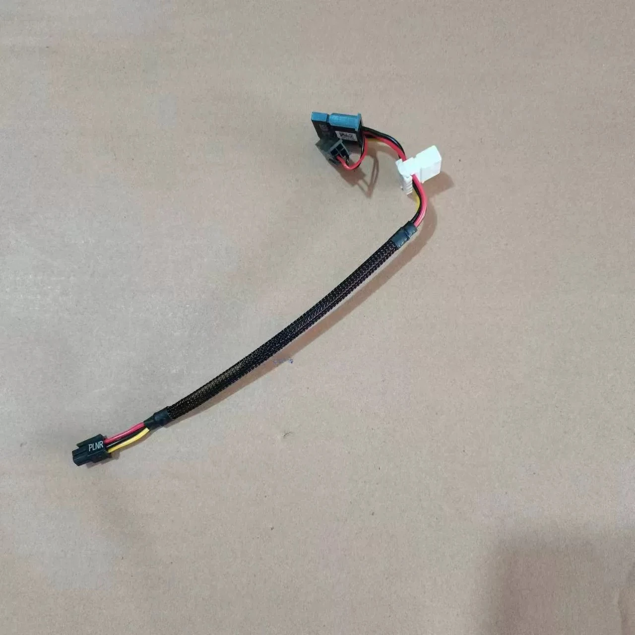 For Dell PowerEdge R710 Internal SATA Power Adapter Cable Assembly GP700
For Dell PowerEdge R710 Internal SATA Power Adapter Cable Assembly GP700